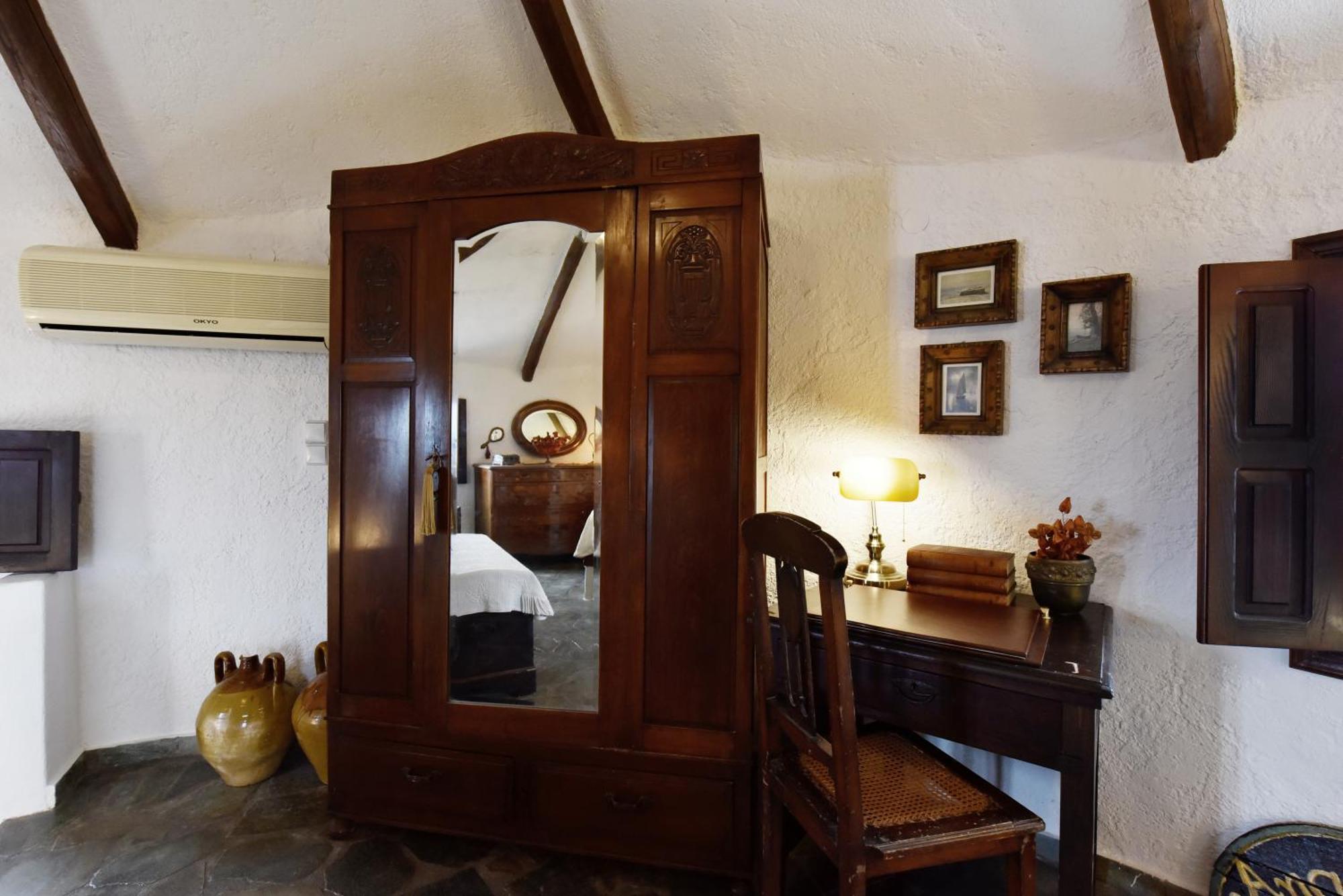 Anastasia'S Windmill And Anastasia'S Studio Plaka  Bagian luar foto