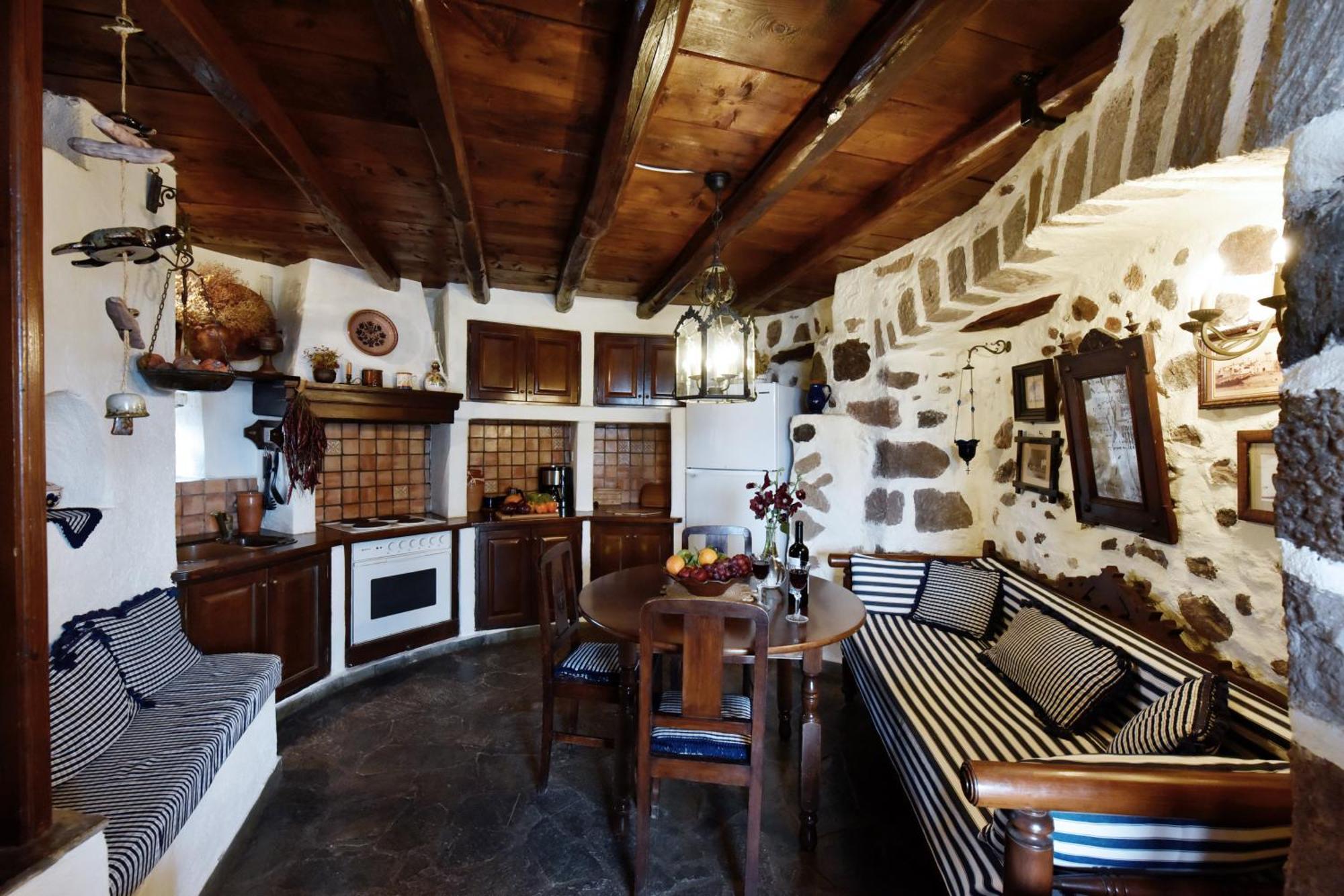Anastasia'S Windmill And Anastasia'S Studio Plaka  Bagian luar foto